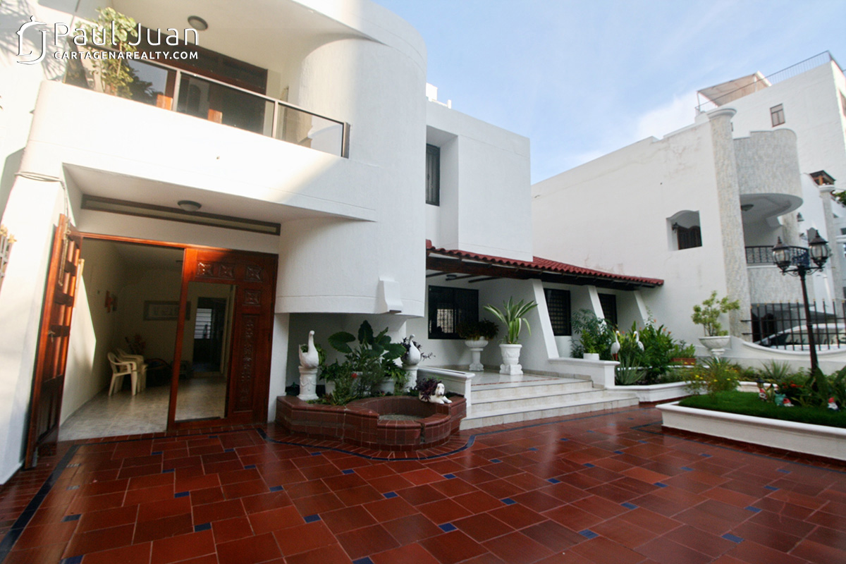 Charming house in Castillogrande